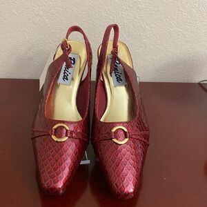Renica Red slinkback pointed shoes size 7.5